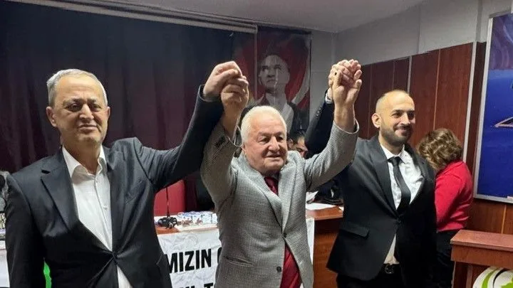 Giresun Fırıncılar Odası’nda Seçim 1 Oy Farkla Sonuçlandı! Giresun'da esnaf odalarının olağan genel kurul süreci, Fırıncılar ve Pastacılar