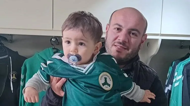 Giresunspor’da Forma Seferberliği: Çotanak Armasına Büyük Destek Giresunspor’un başlattığı “Formanı Al, Takımına Destek Ol” kampanyası, minik taraftarlardan