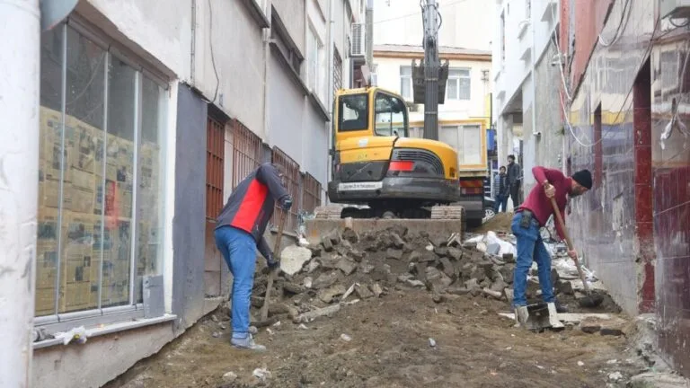 Giresun'un Çınarlar semtinin sokakları yenileniyor