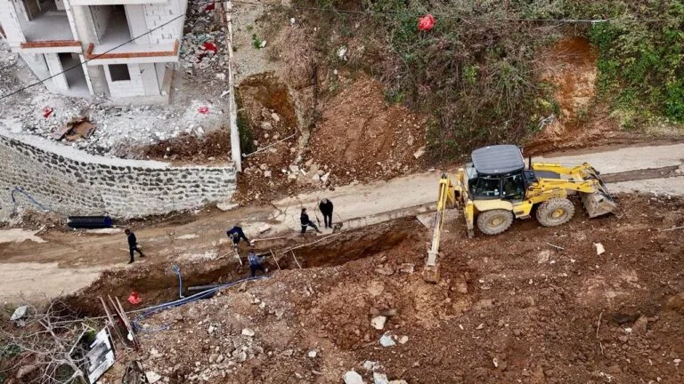Giresun Belediyesi, altyapıyı güçlendirmek için çalışmalarını sürdürüyor.