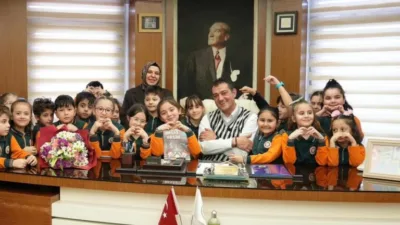 Giresun’da öğrenciler Başkan Köse’yi çizdi