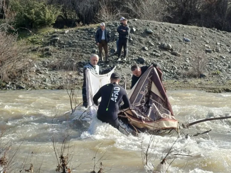 Kayıp olarak aranan Kezban Genç’in (62) derede cansız bedeni bulundu