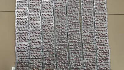 Ticari araçta 2 bin 684 adet sentetik ecza maddesi ele