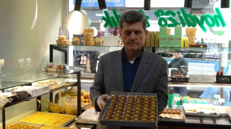 Giresun’da Ramazan ayının vazgeçilmez tatlıları fındık ile lezzet buluyor. Sütlü