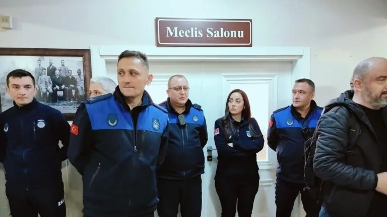 Şu sıralarda toplantı halinde bulunan ve yeni Görele Belediye Başkan