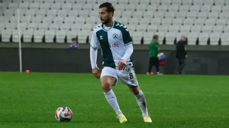 Giresunspor yönetimi, transfer yasağını açtığı gece sadece Mehmet Aleaddinoğlu ve