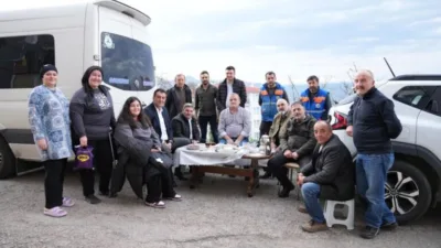 Giresun Belediye Başkanı Fuat Köse, sorunları muhtarla birlikte yerinde tespit