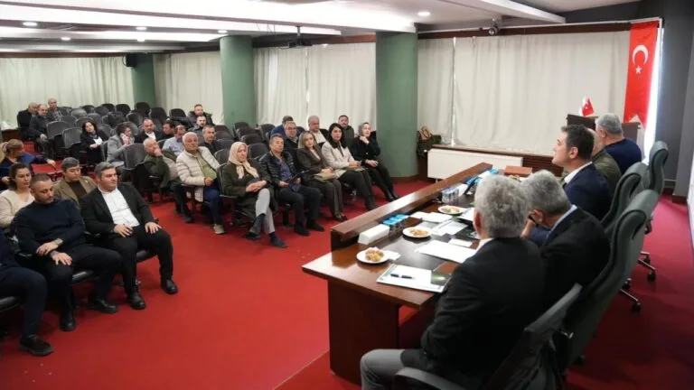 Giresun’da Başkan Köse muhtarların sorunlarını dinledi