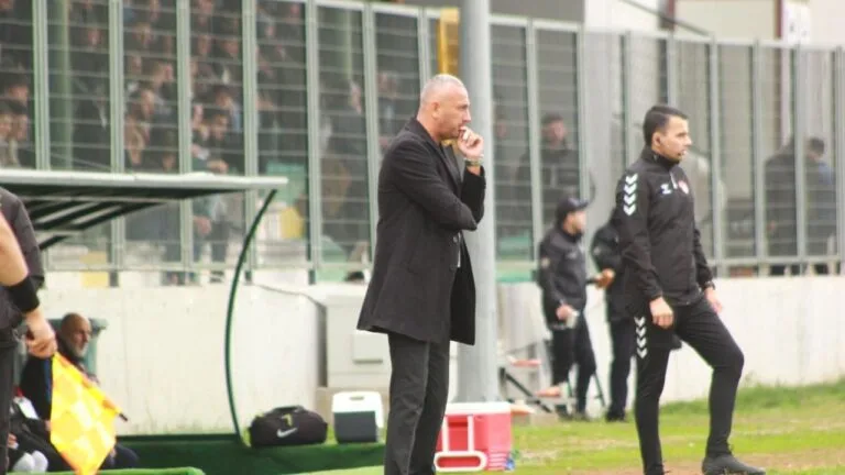 Batlamaspor Teknik Direktörü Ömer Faruk Uzuner Yeniyolspor Maçı Öncesi Açıklamalarda