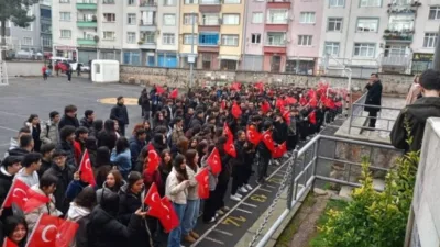 Giresun'da ilk ve orta öğretim öğrencileri ders ziliyle birlikte ikinci