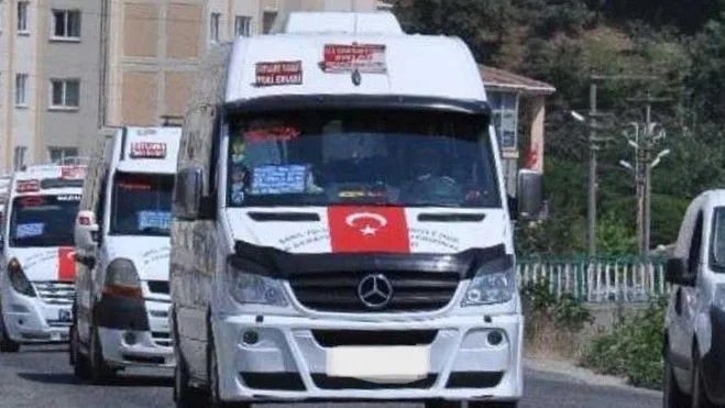 Aksu Mahallesinde bulunan Giresun Memur-Sen de oturan vatandaşların  dolmuş