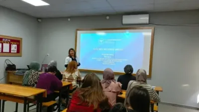 Giresun’da Sağlıklı Menopoz Okulu eğitimleri başladı; kadınlara menopoz dönemi ve