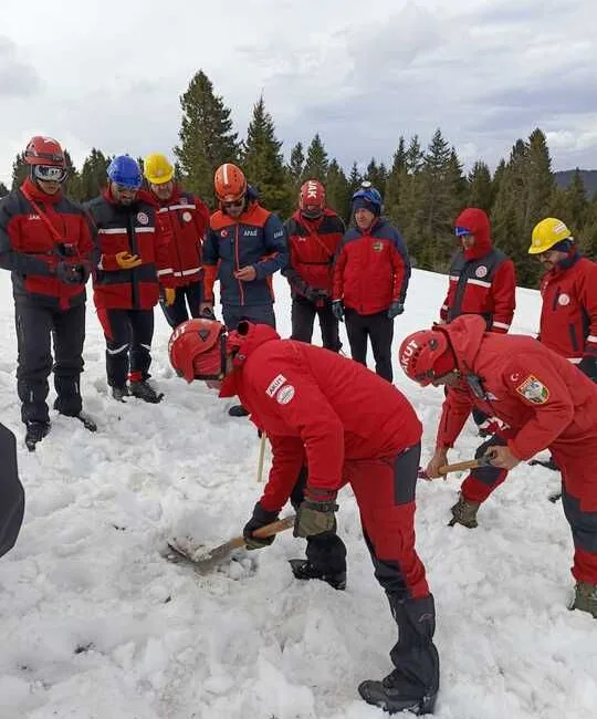 Giresun Belediyesi çığ tatbikatında