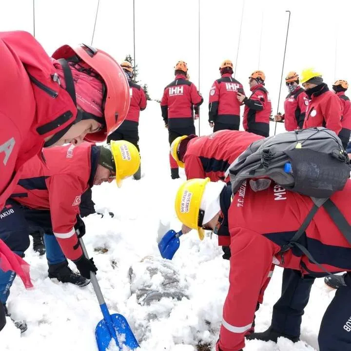 Giresun’da çığ alarmı verildi! Giresun’da çığ alarmı verildi!