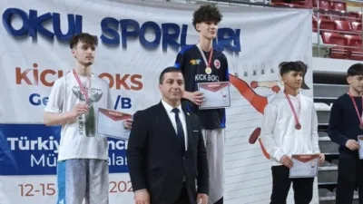 Sivas’ta düzenlenen Okul Sporları Gençler Kick Boks Türkiye Birinciliği müsabakalarına