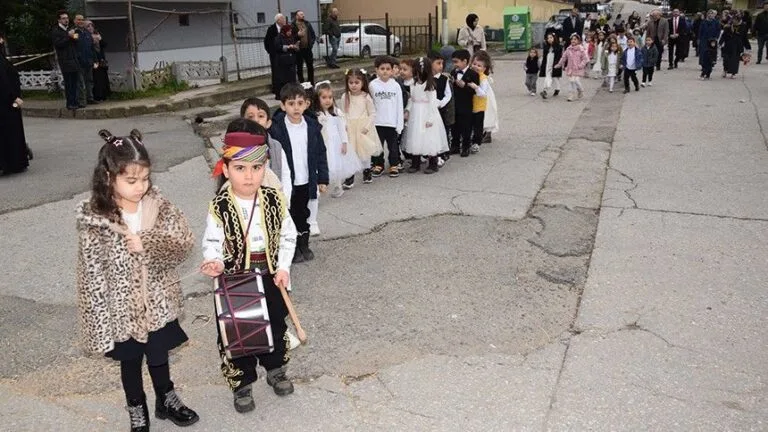 Giresun İl Müftülüğüne bağlı Teyyaredüzü 4-6 Yaş Kur’an Kursu’nda öğrenim