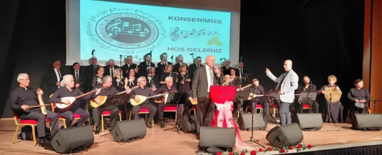 Söyledikleri birbirinden güzel türkülerle davetlilere harika bir müzik şöleni yaşattılar