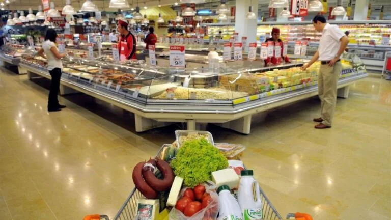 Ramazan öncesi marketteki 27 ürünün fiyatı arttı Ramazan öncesi marketteki 27 ürünün fiyatı arttı