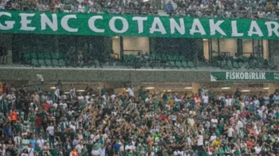 Giresunspor taraftar grubu Genç Çotanaklar, mevcut yönetimin ve Başkan Emin