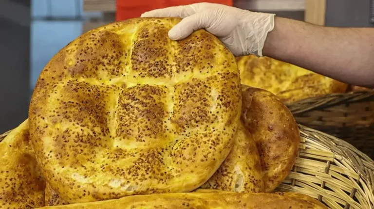 Giresun'da ramazan pidesine 5 lira zam!