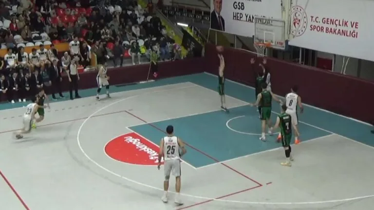 Temsilcimiz Lig Lideri Akhisar Belediye’ye Yenildi