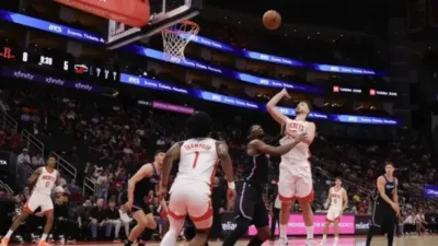 Alperen Şengün, Houston Rockets’ın Miami Heat’i 123-122 mağlup ettiği mücadelede