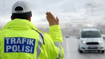 Giresun'da polisin "dur" ihtarına uymayarak kaçan sürücü kısa sürede yakalandı.