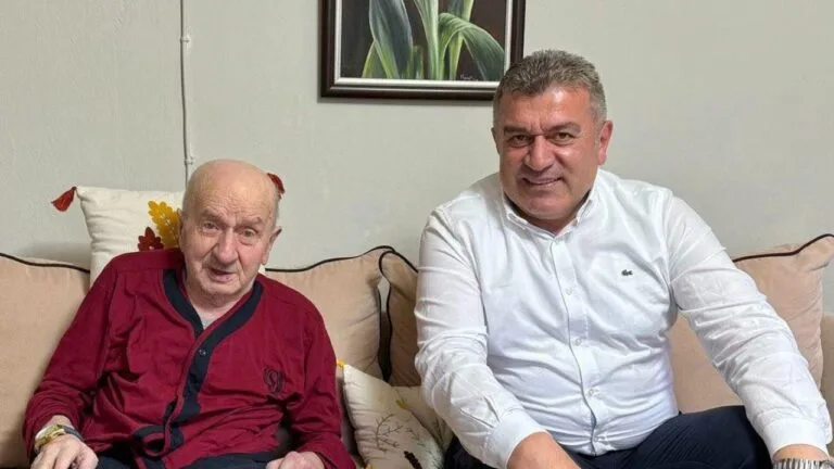 Bulancak Belediye Başkanı Necmi Sıbıç’ın yoğun bakımda tedavi gören babası