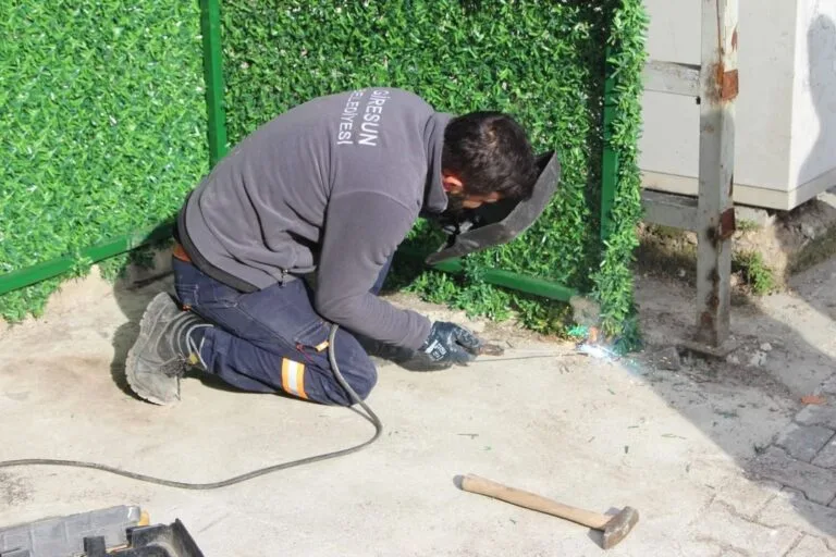 Giresun Belediyesi tarafından hayata geçirilen Çıtlakkale Meydan Projesi’nde çalışmalar büyük