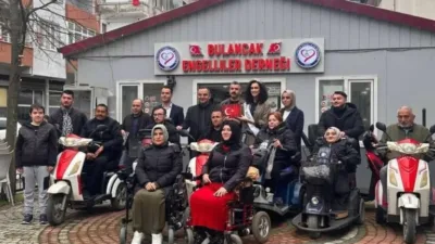 Türkiye Güzeli Sıla Saraydemir, Giresun’daki ziyaretleri kapsamında Bulancak Engelliler Derneği’ni