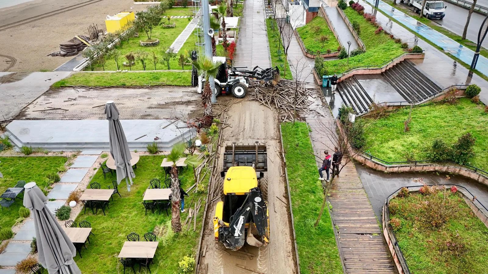Giresun’da Plajlar Bölgesi Yenileniyor: Ahşap Yolların Yerine Taş Peyzaj Geliyor
