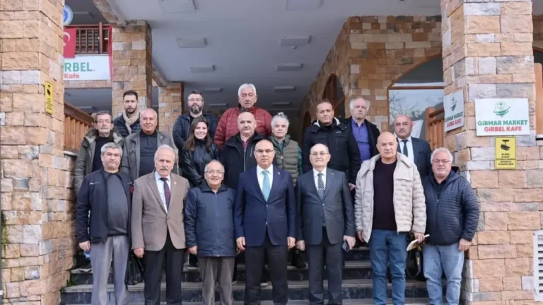 Giresun Valisi Mustafa Koç, Giresun Gazeteciler Derneği’ni ziyaret ederek Başkan