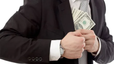 Giresun’un Dereli ilçesinde gündeme gelen zimmet iddiası, kentte geniş yankı