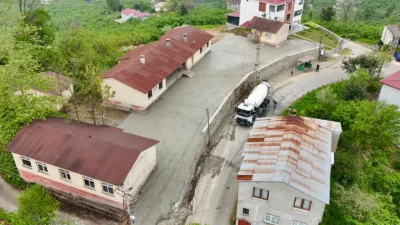 Giresun Belediyesi, kent genelinde sürdürdüğü üstyapı ve çevre düzenleme çalışmalarını