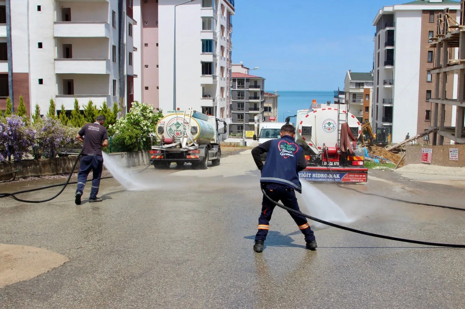 Giresun Güre Mahallesi’nde Temizlik Çalışması: Cadde Ve Sokaklar Yıkandı