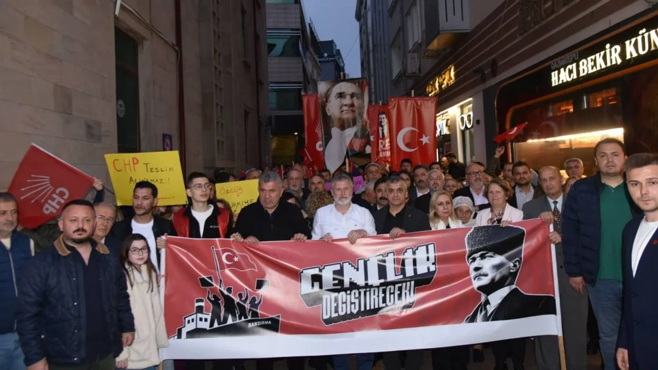 CHP’nin 38. Olağan Kurultayı’na ilişkin “mutlak butlan” kararına yönelik tepkiler