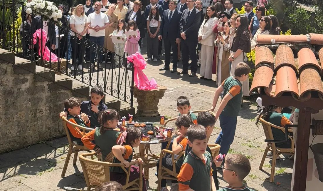 Eczacılık Haftası kapsamında Giresun’da düzenlenen sergi programı büyük ilgi gördü.