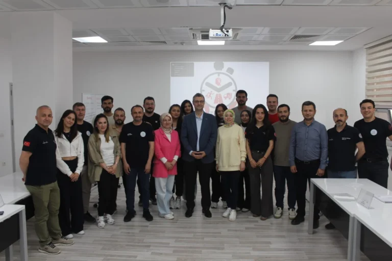 Giresun İl Sağlık Müdürlüğü İl Ambulans Servisi Başhekimliği koordinesinde, acil
