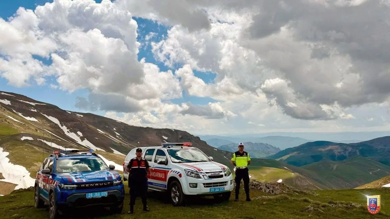 Giresun’un yüksek rakımlı dağlarında görev yapan jandarma ekiplerinin görüntüleri Jandarma