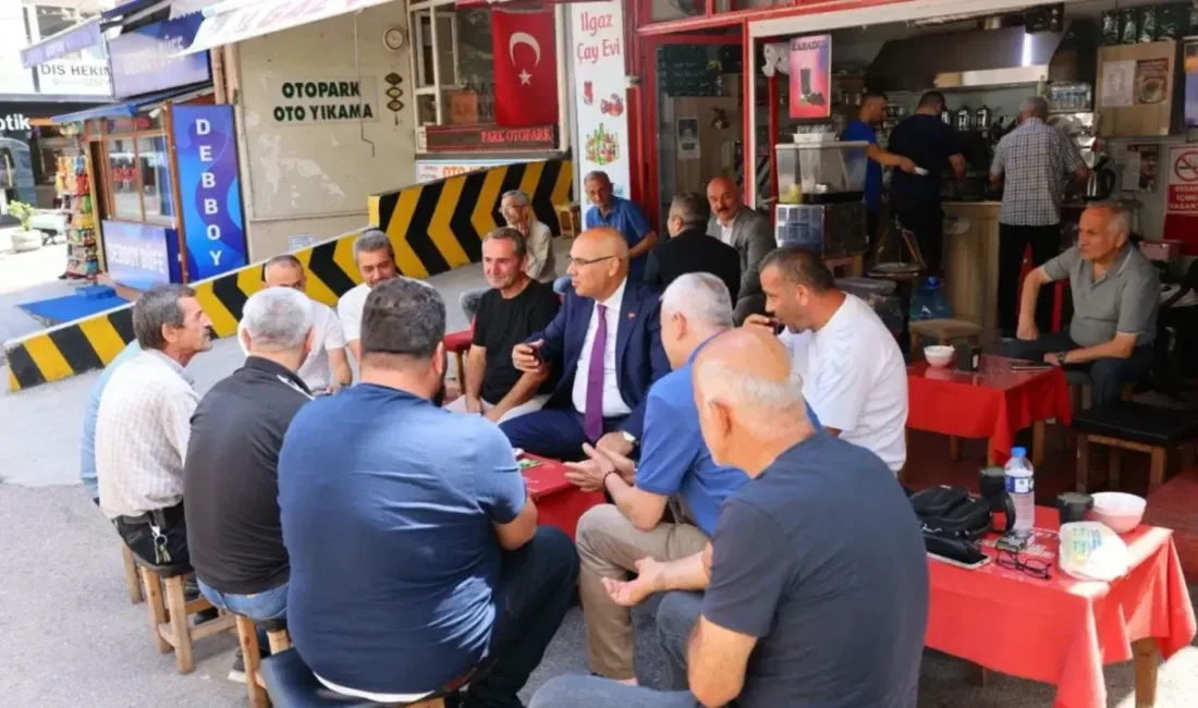 Giresun Valisi Koç Halkla Buluştu: Talepleri Yerinde Dinledi Giresun Valisi Mustafa Koç, Nizamiye Mahallesi’nde esnaf ve vatandaşlarla bir