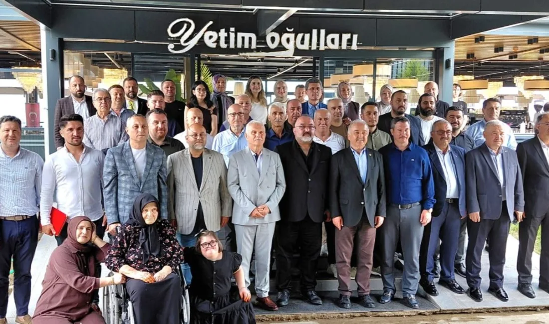 Bursa ile Giresun Arasında Güç Birliği; Marmara’nın En Kapsamlı Giresun Tanıtım Günleri Yapılacak Bursa Giresunlular Federasyonu tarafından düzenlenen program, siyaset, bürokrasi, sivil toplum