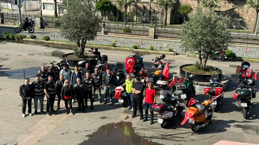 Giresun Motosiklet ve Doğa Sporları Derneği üyeleri, Cumhuriyetin 103. yıl