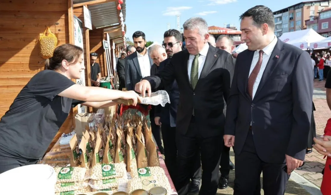Giresun'un Bulancak Belediyesi'nin düzenlediği 3. Fındık ve Gastronomi Festivali, yoğun