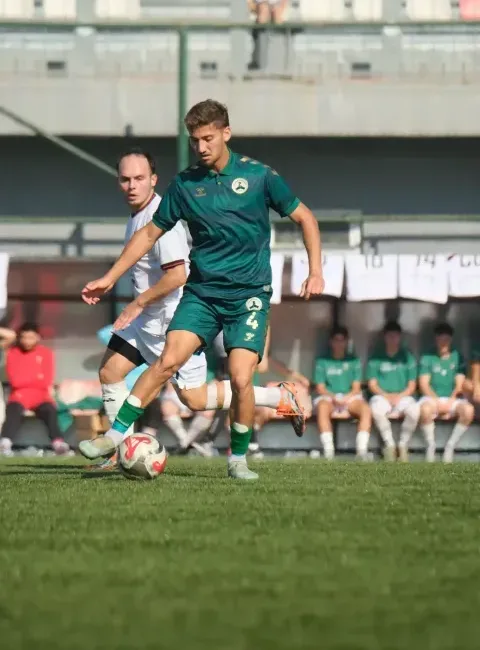 Profesyonelliğe Geçiş Ligi'nde 3. hafta karşılaşmasında lig sonuncusu Ulubey Belediyespor'u