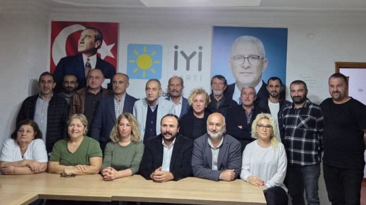 Tirebolu Belediye Başkanı Bülent Kara Partisinden Resmen İstifa Etti!